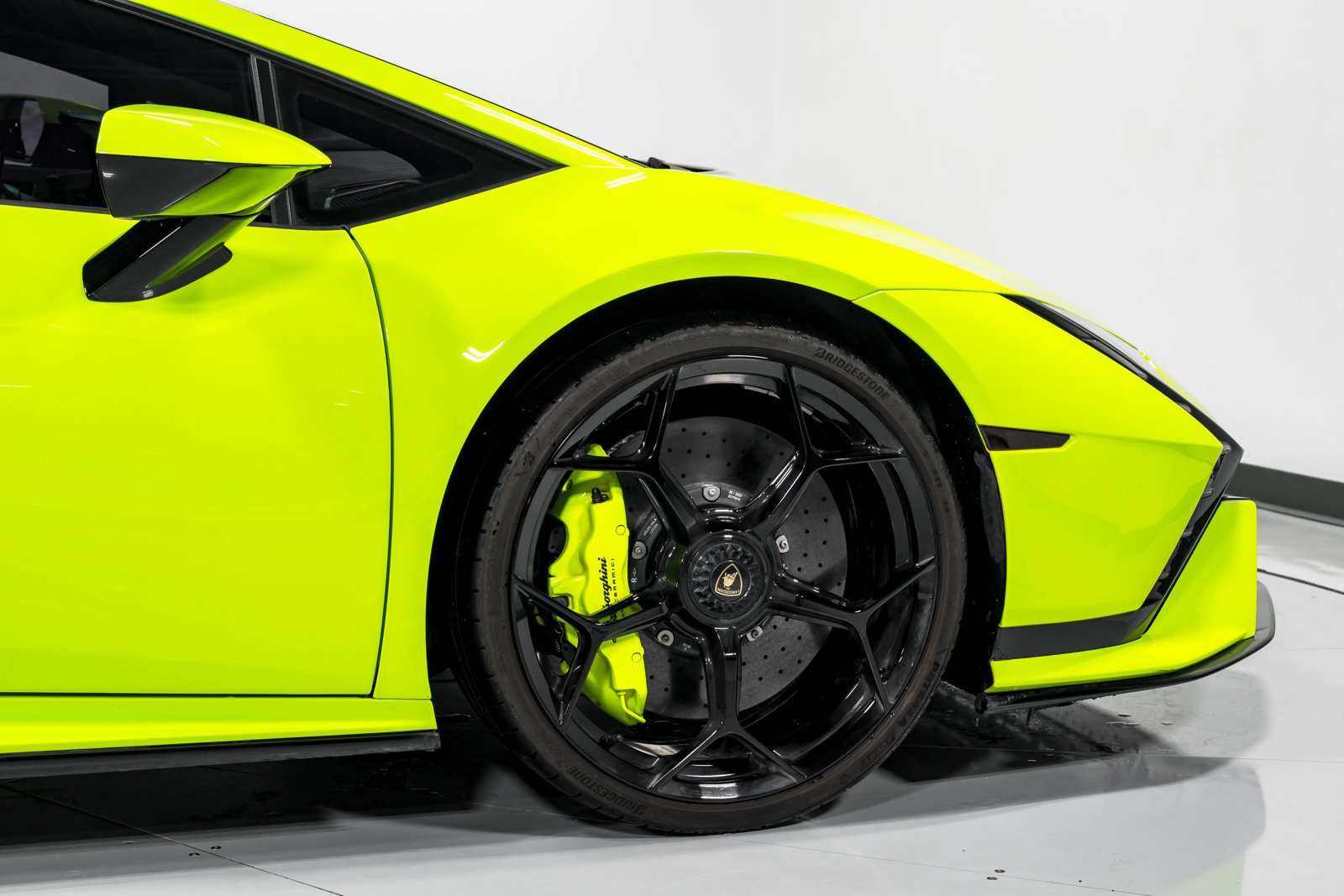 Used 2023 Lamborghini Huracan Tecnica RWD image 46