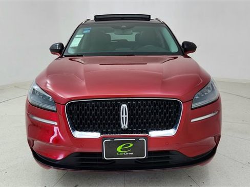 Used 2022 Lincoln Corsair Standard w/ Premium Package image 2