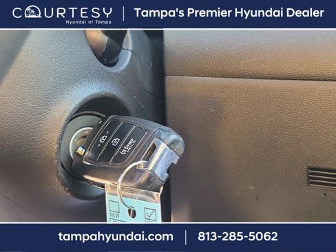 Certified 2023 Hyundai Tucson SE image 30