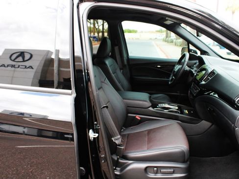 Used 2025 Honda Passport Black Edition image 15