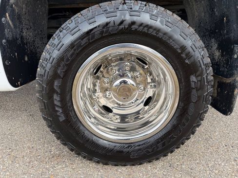 Used 2009 Ford F350 XL image 15