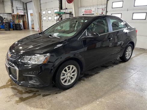Used 2017 Chevrolet Sonic LT image 1
