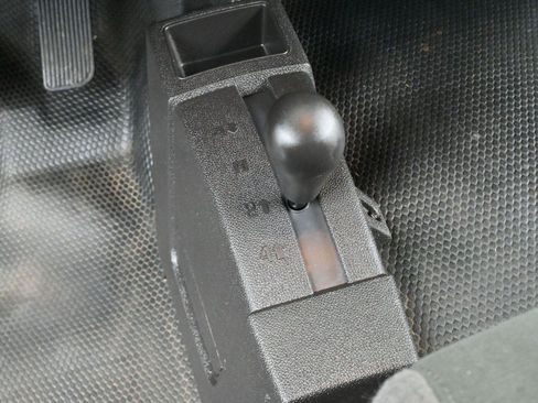 Used 2012 GMC Sierra 1500 W/T image 17