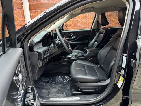 Used 2023 Lincoln Corsair FWD image 22