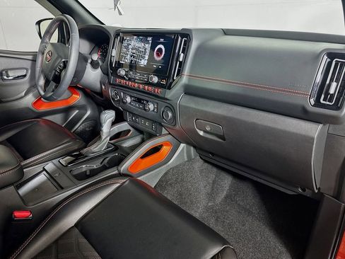 Used 2025 Nissan Frontier PRO-4X w/ Pro Premium Package image 35