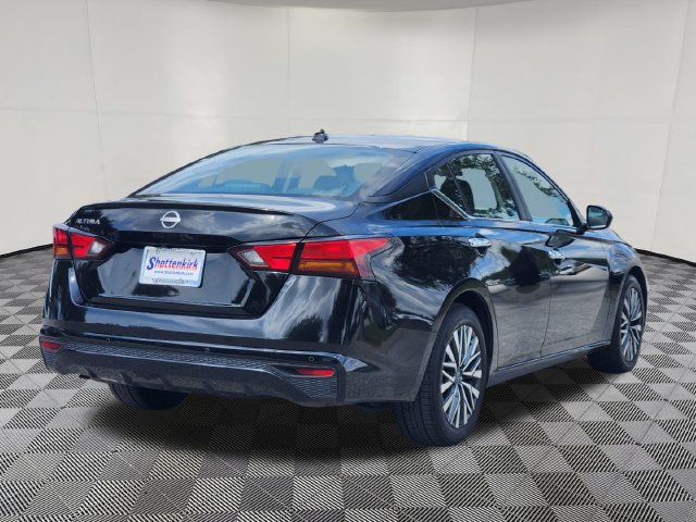 Used 2025 Nissan Altima 2.5 SV FWD image 5