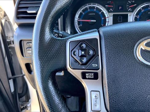 Used 2015 Toyota 4Runner SR5 image 24