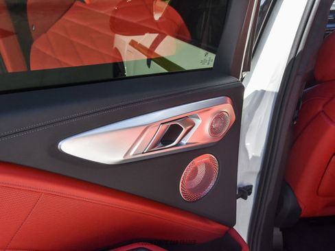 Used 2024 BMW XM w/ M Driver's Package image 50