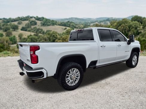 Used 2022 Chevrolet Silverado 2500 High Country w/ Safety Package II AWD/4WD image 10
