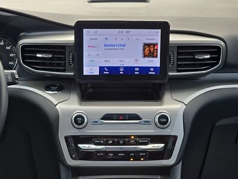 Used 2023 Ford Explorer XLT w/ Equipment Group 202A image 36