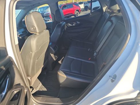 Used 2022 GMC Terrain AT4 w/ Tech Package AWD/4WD image 30