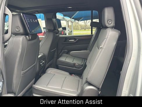New 2026 GMC Yukon XL Denali w/ Denali Reserve Package AWD/4WD image 22