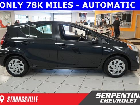 Used 2015 Toyota Prius C Two image 12