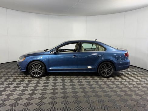 Used 2018 Volkswagen Jetta SEL FWD image 9