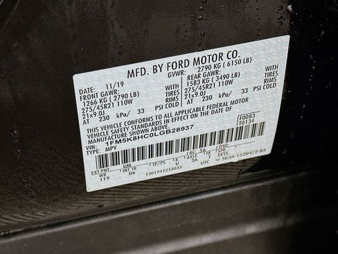 Used 2020 Ford Explorer Platinum w/ Premium Technology Package image 12