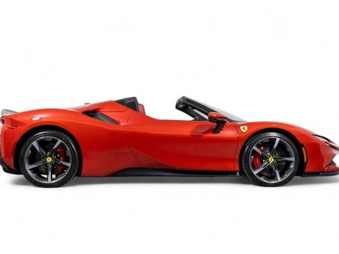 Certified 2023 Ferrari SF90 Spider image 5