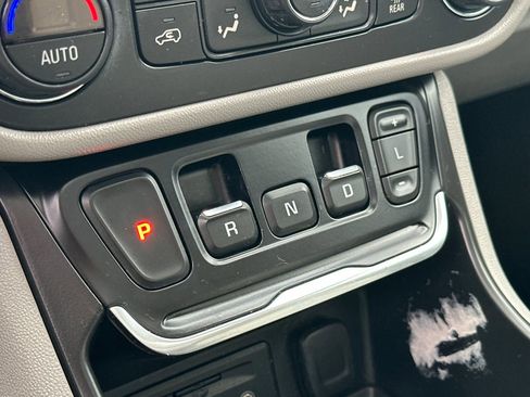 Used 2020 GMC Terrain SLT w/ Preferred Package image 22