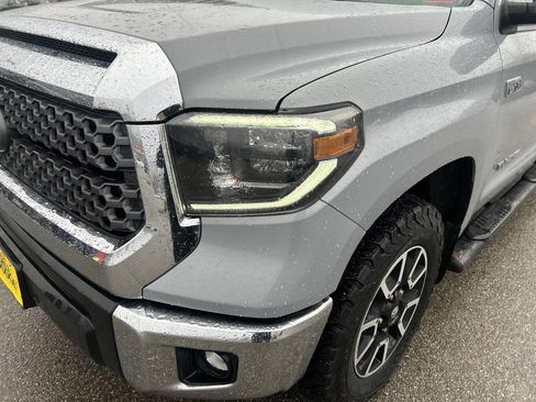 Used 2019 Toyota Tundra SR5 w/ TRD Off Road Package image 9