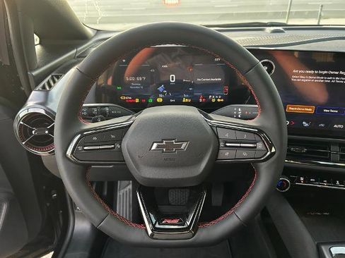 New 2026 Chevrolet Equinox EV RS image 9