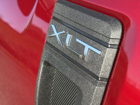 New 2025 Ford Maverick XLT image 10