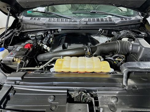 Used 2018 Ford F150 XLT w/ Equipment Group 302A Luxury image 29