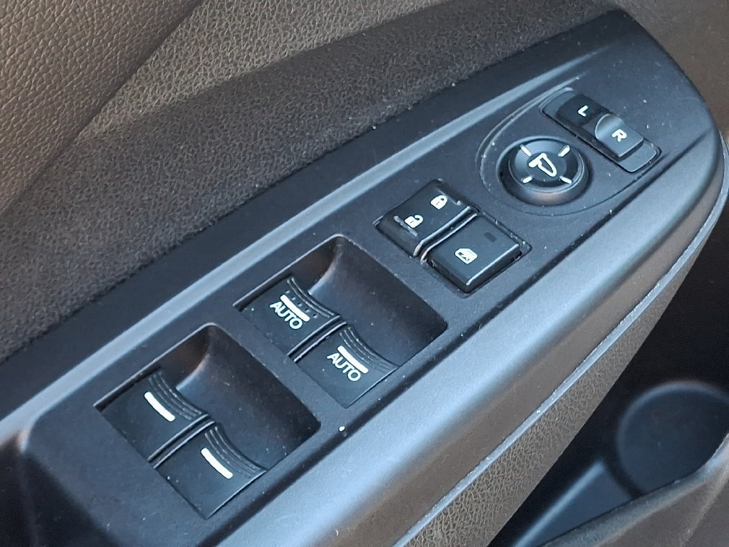 Used 2015 Acura RDX w/ Technology Package AWD/4WD image 27