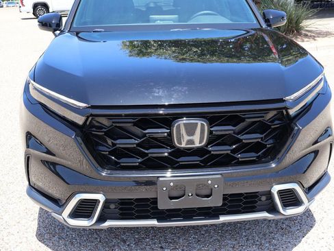 Used 2025 Honda CR-V Sport Touring image 8