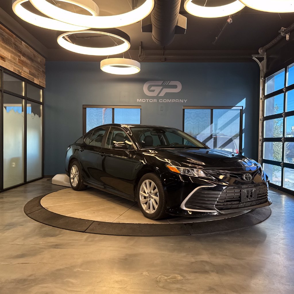 Used 2023 Toyota Camry LE AWD/4WD image 1