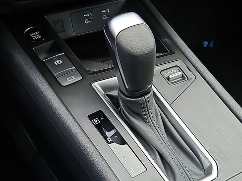 New 2026 Nissan Kicks SV w/ SV Premium Package image 13