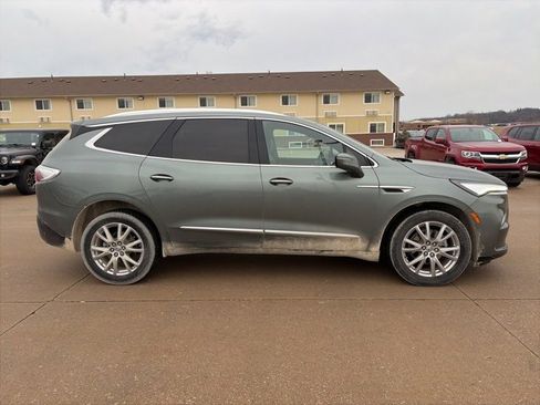 Used 2024 Buick Enclave Premium w/ Experience Buick Package image 2