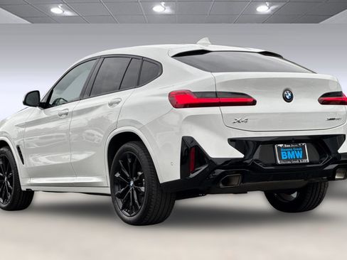 Used 2024 BMW X4 xDrive30i w/ Premium Package image 3