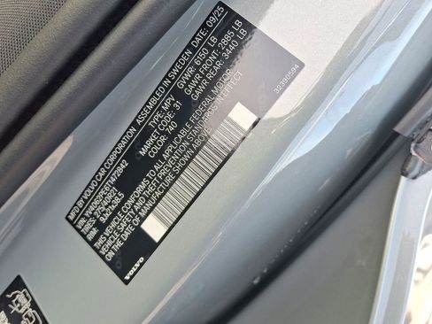 New 2026 Volvo XC90 B6 Plus w/ Protection Package Premier image 18