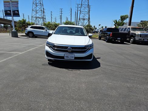 Used 2024 Volkswagen Jetta S FWD image 2