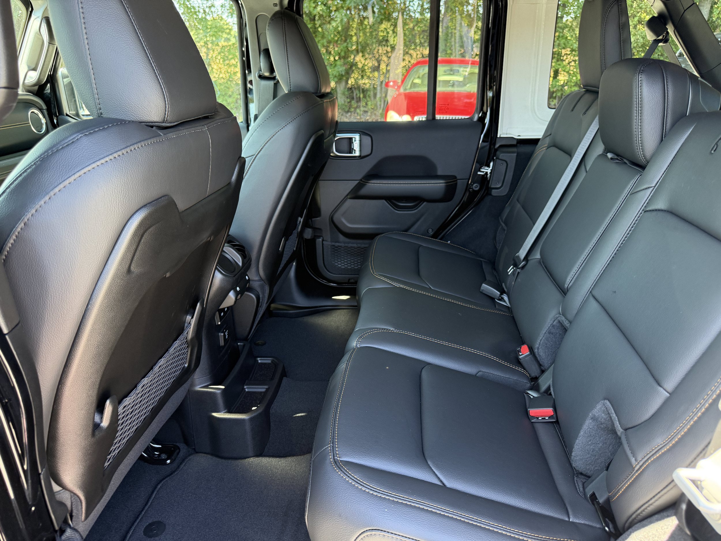 New 2027 Jeep Wrangler Unlimited Sahara AWD/4WD image 13