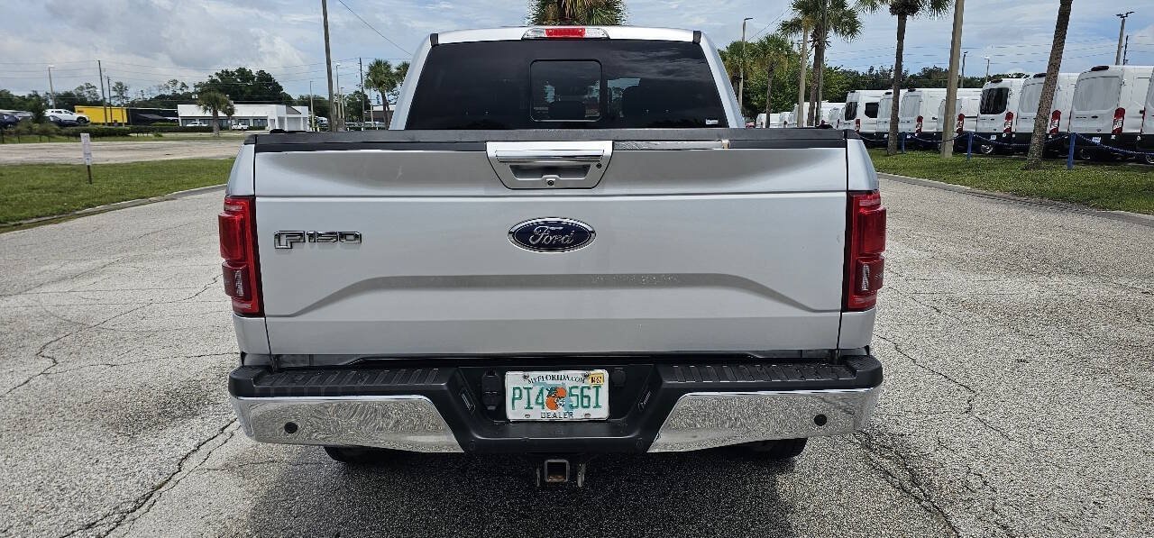 Used 2017 Ford F150 Lariat w/ Equipment Group 502A Luxury AWD/4WD image 4