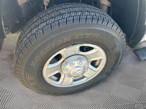 Used 2023 RAM 2500 Tradesman image 29