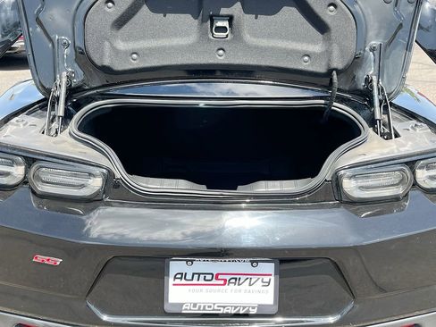 Used 2019 Chevrolet Camaro SS RWD image 23