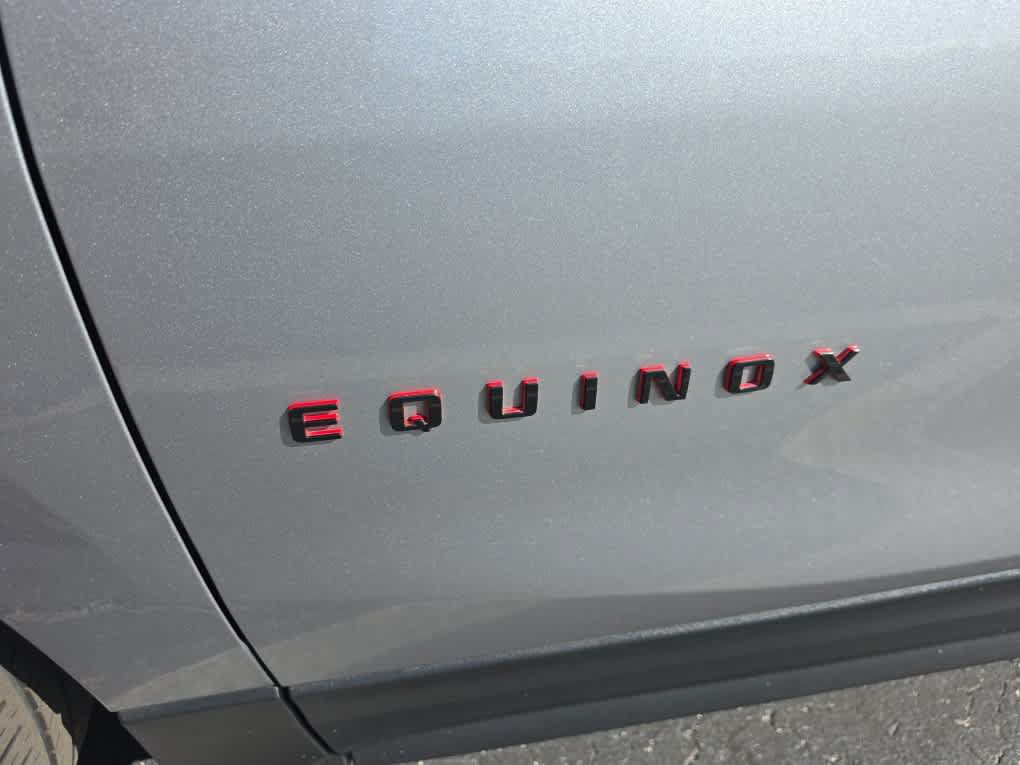 Used 2024 Chevrolet Equinox Premier w/ Redline Edition FWD image 13