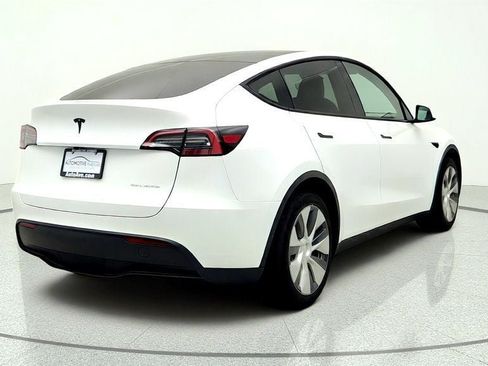 Used 2023 Tesla Model Y Long Range AWD/4WD image 5