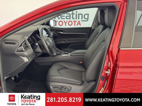 Certified 2023 Toyota Camry SE w/ Convenience Package image 16