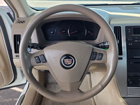 Used 2006 Cadillac STS V8 RWD image 16