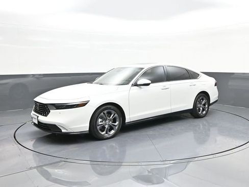 Used 2024 Honda Accord EX-L image 1