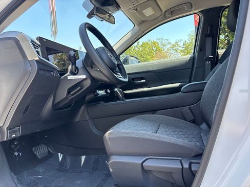 New 2026 Nissan Kicks SV FWD image 9