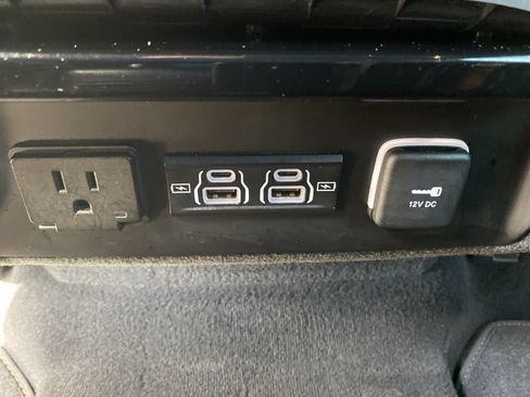 Used 2022 Jeep Wagoneer Series I image 25