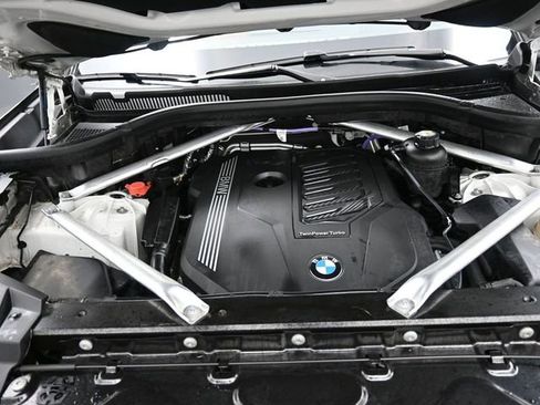 Used 2023 BMW X5 xDrive40i w/ Premium Package image 30