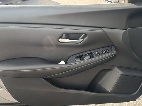 Used 2023 Nissan Sentra S image 22