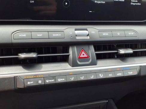Used 2025 Kia K4 FWD image 14