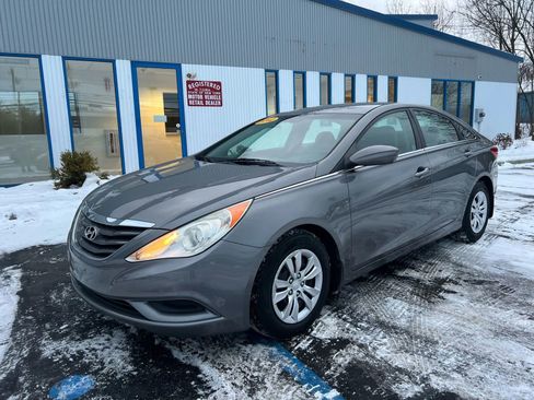 Used 2012 Hyundai Sonata GLS image 1