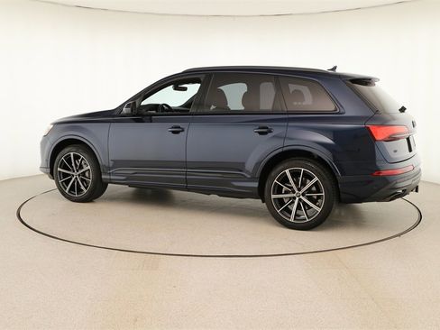 Certified 2025 Audi Q7 2.0T Premium Plus w/ Premium Plus Package image 3