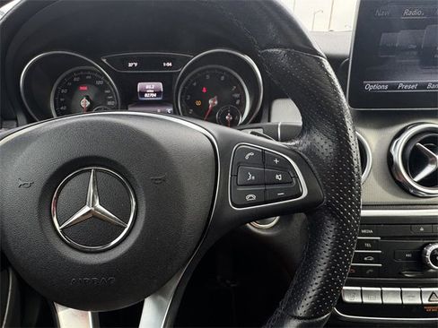 Used 2020 Mercedes-Benz GLA 250 GLA 250 image 23